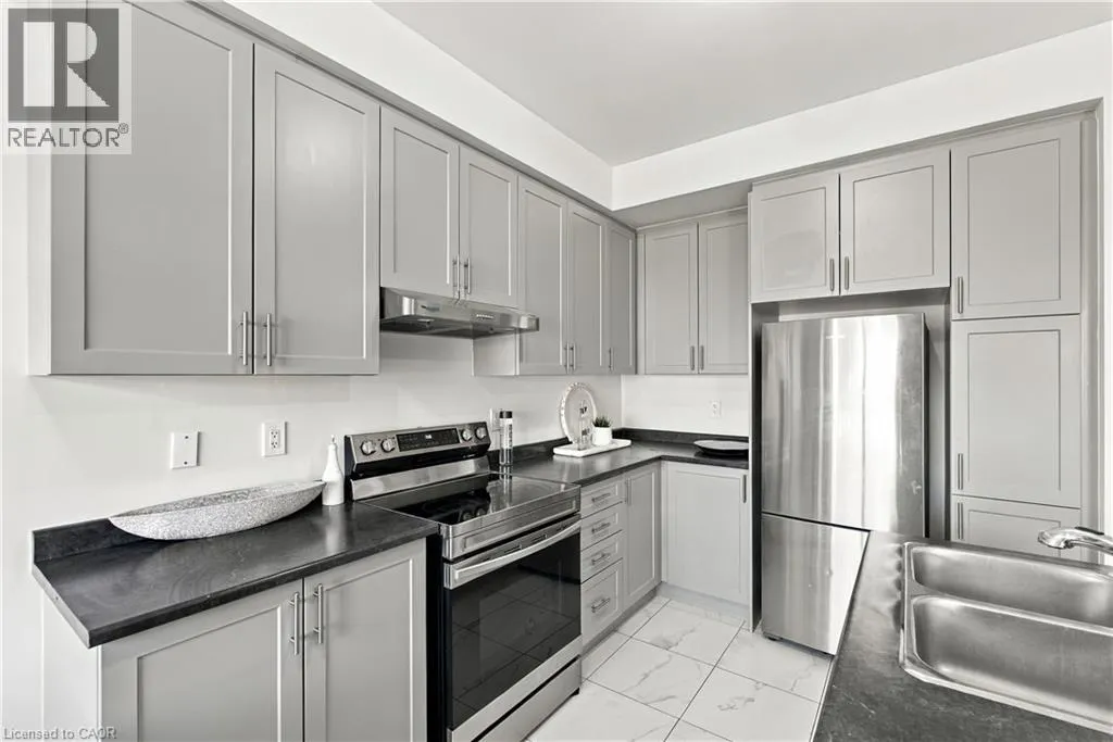 31 SAPPHIRE Way