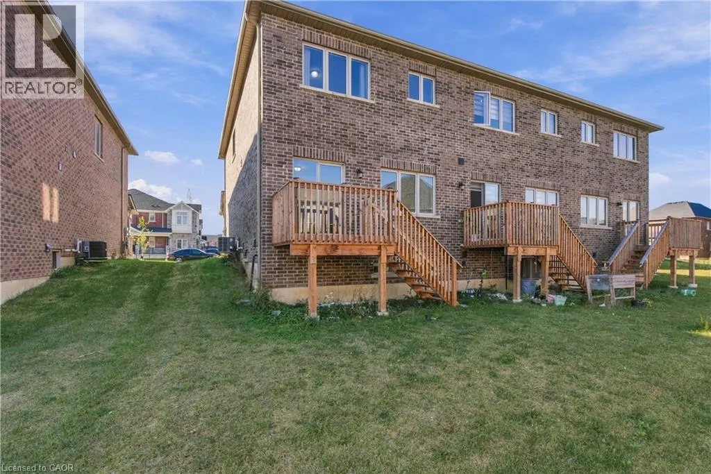 31 SAPPHIRE Way