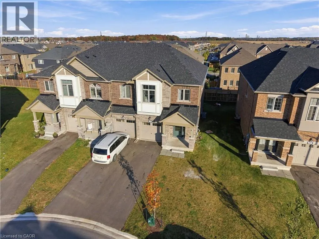 31 SAPPHIRE Way