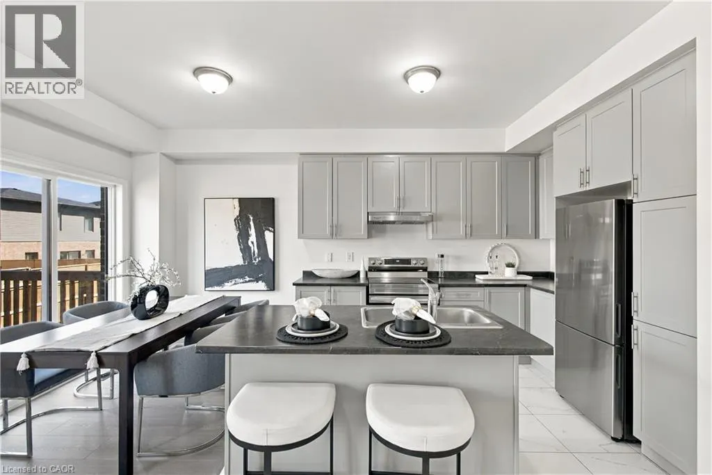 31 SAPPHIRE Way