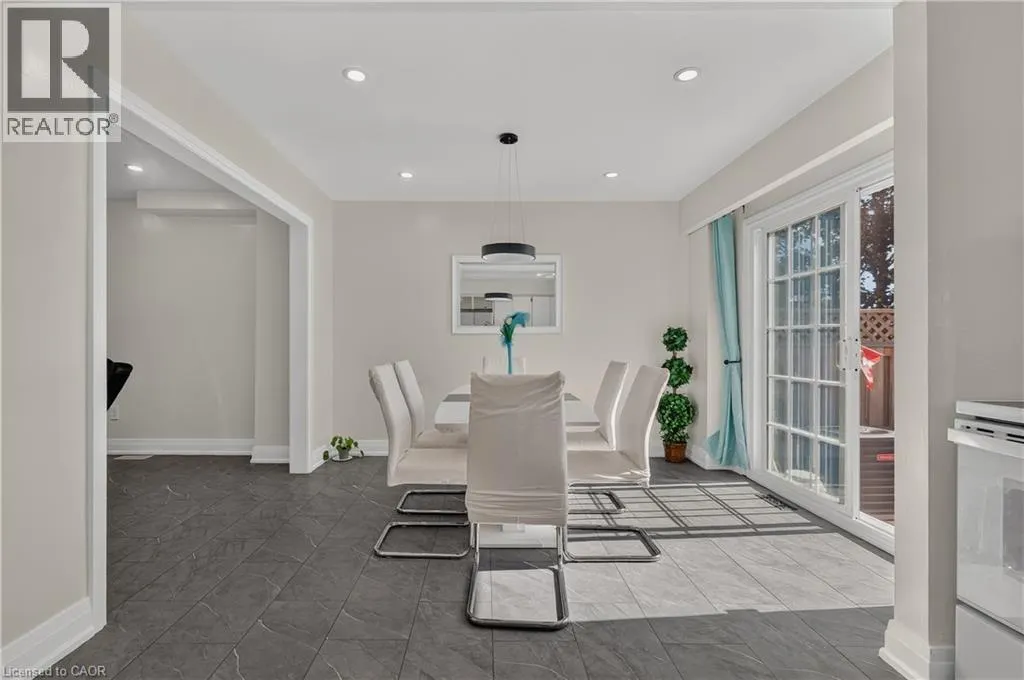 59 RALGREEN Crescent