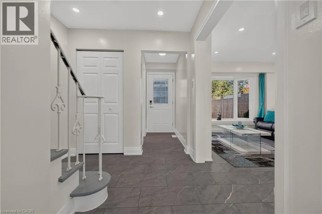 59 RALGREEN Crescent