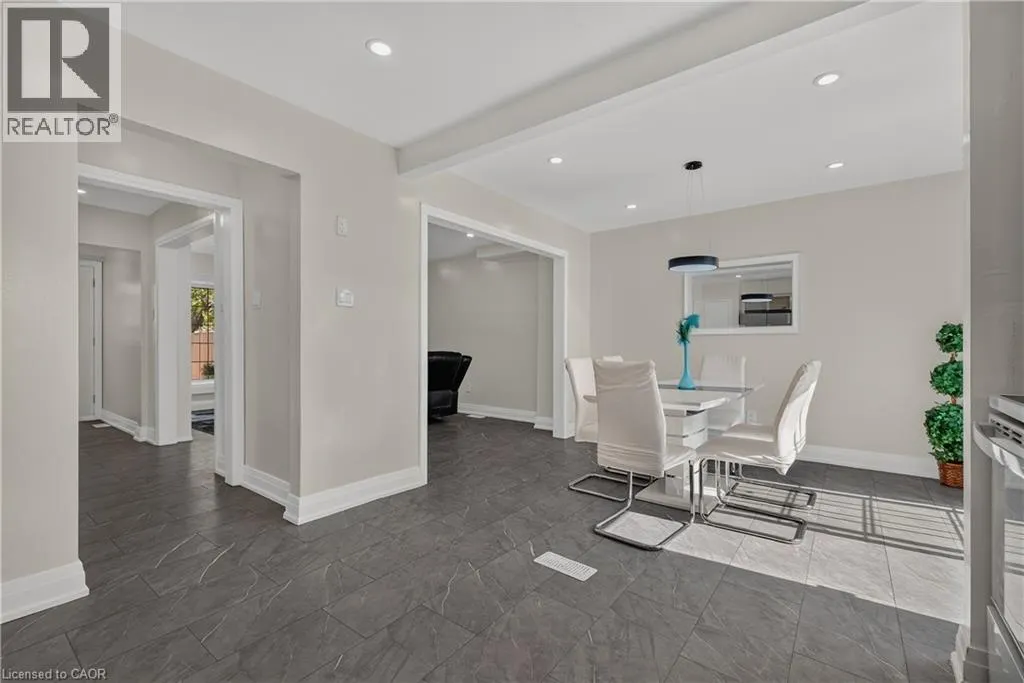 59 RALGREEN Crescent