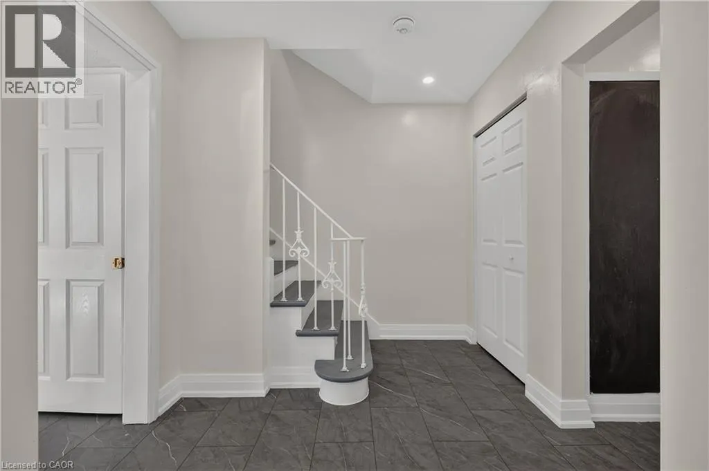 59 RALGREEN Crescent