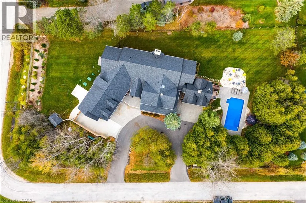 4 BUCKINGHAM Boulevard