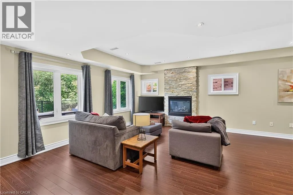 2269 WHITWORTH Drive