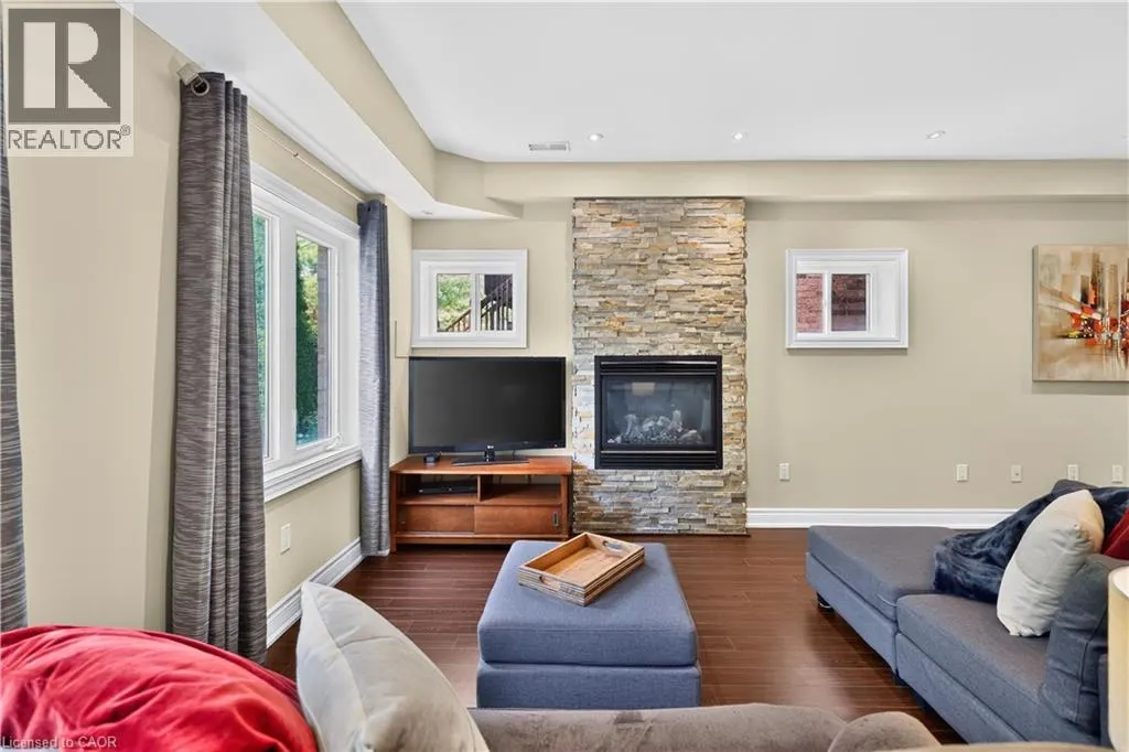 2269 WHITWORTH Drive