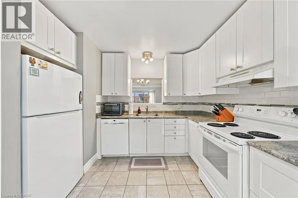 55 KERMAN Avenue Unit# 47 #47