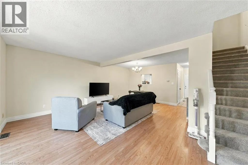 55 KERMAN Avenue Unit# 47 #47