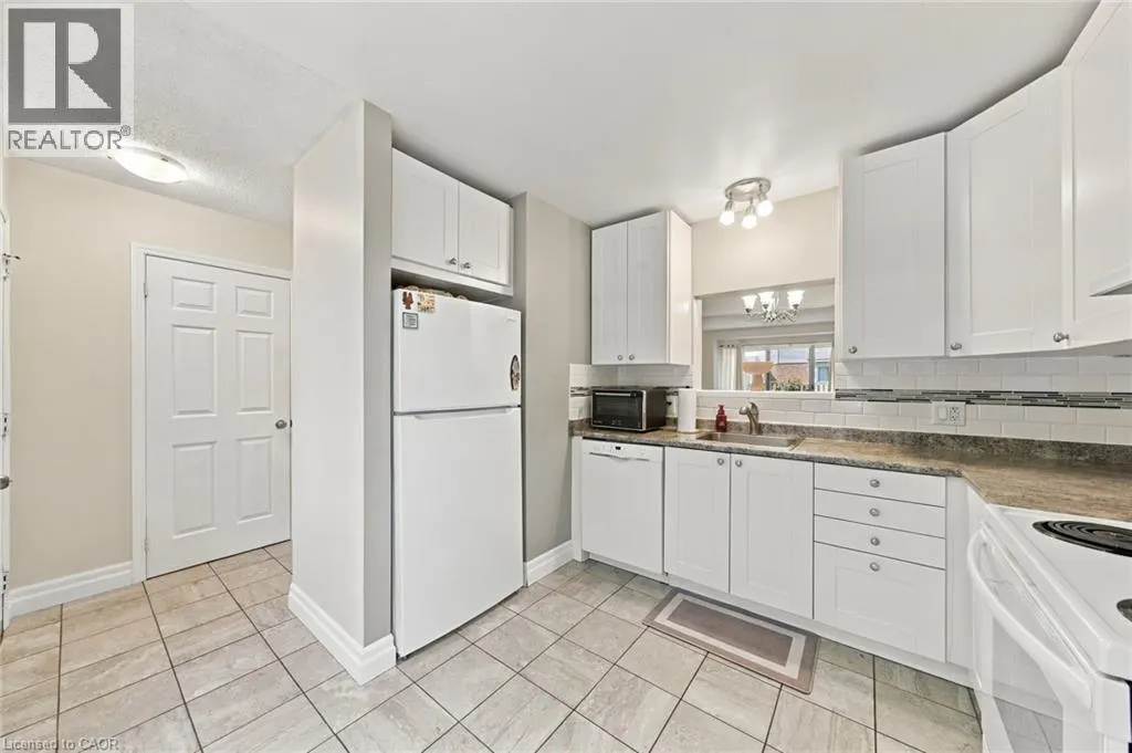 55 KERMAN Avenue Unit# 47 #47