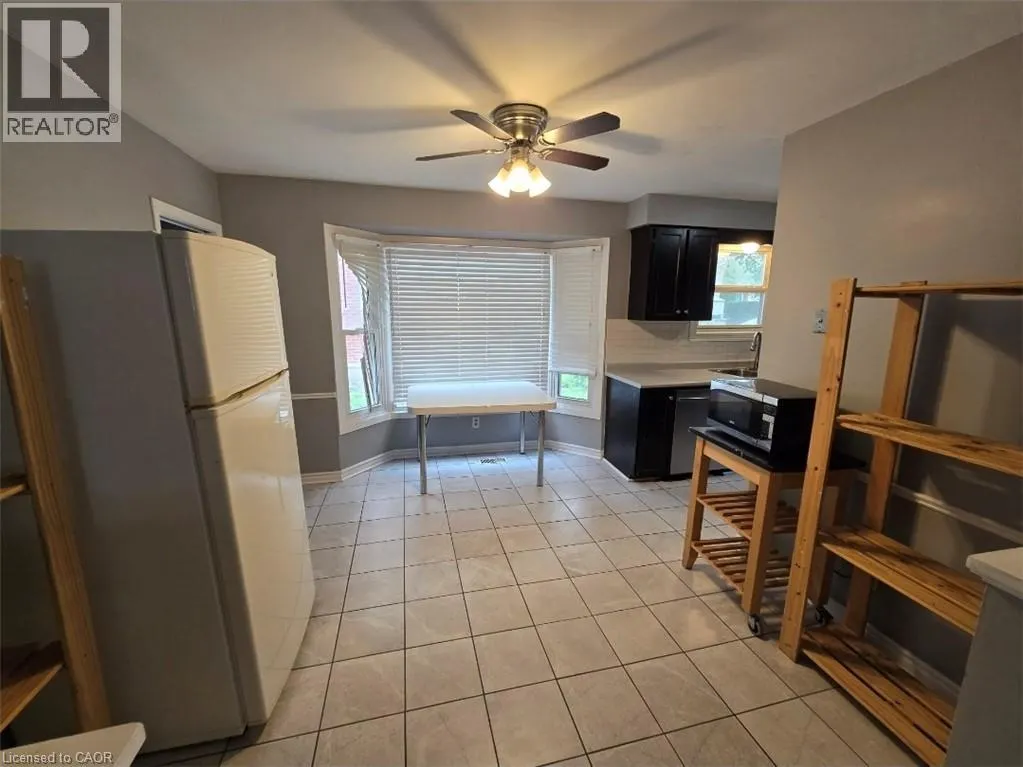 409 CASTLEGROVE Place Unit# Room 3 #Room 3
