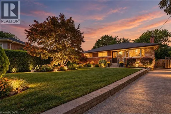 509 WALNUT Crescent