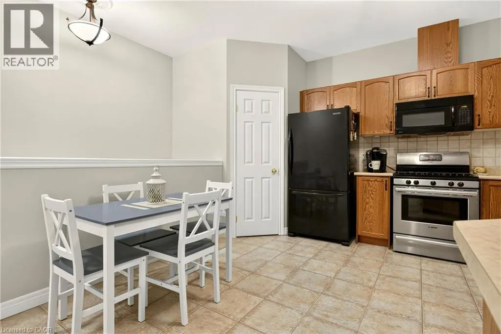 130 SOUTHBROOK Drive Unit# 15 #15