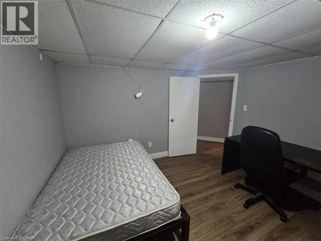409 CASTLEGROVE Place Unit# Room 6 #Room 6
