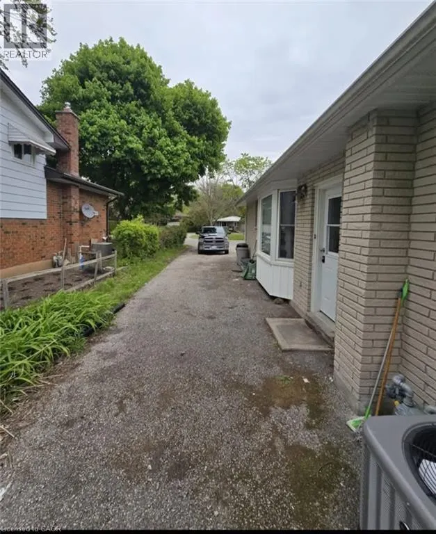 409 CASTLEGROVE Place Unit# Room 6 #Room 6