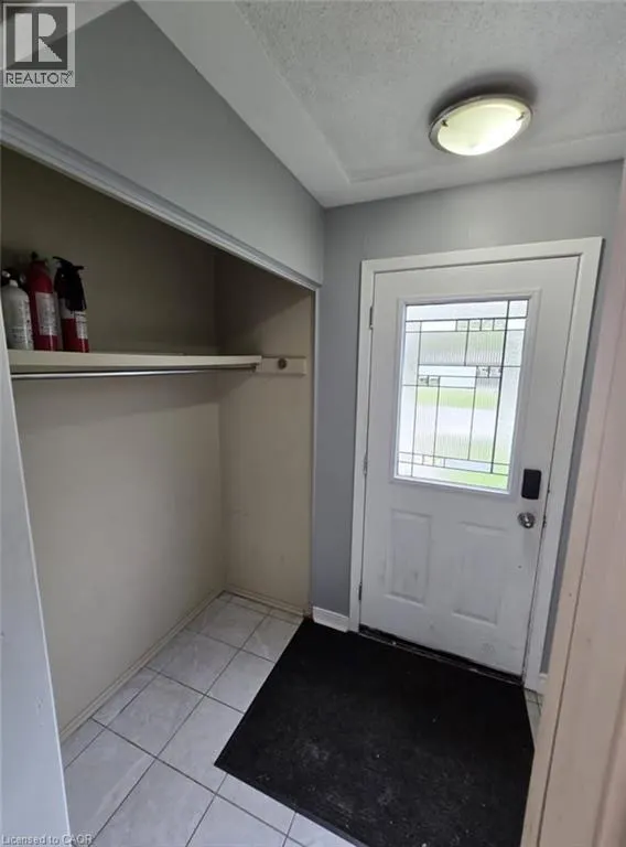 409 CASTLEGROVE Place Unit# Room 6 #Room 6