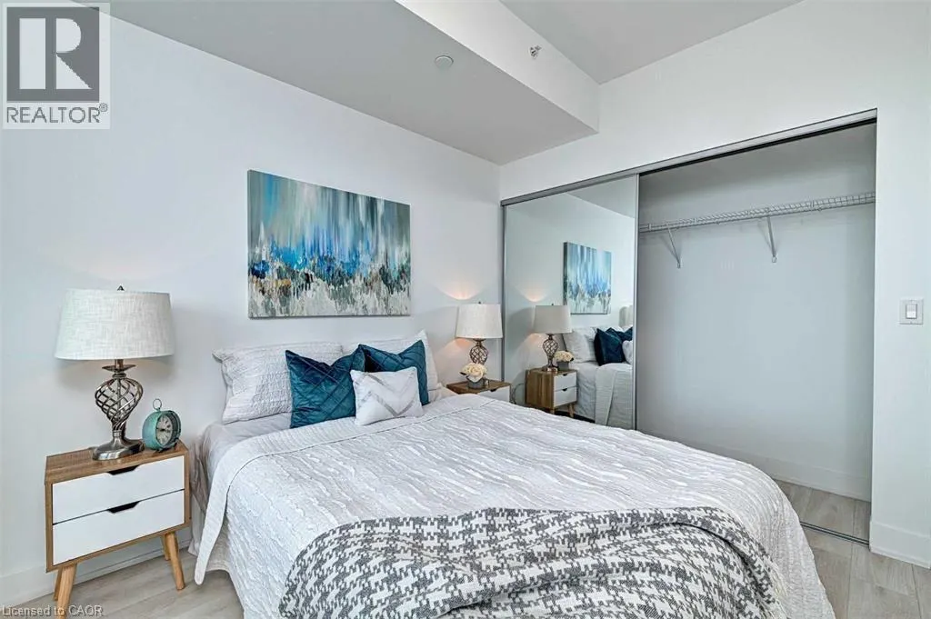 297 OAK WALK Drive Unit# 2204 #2204