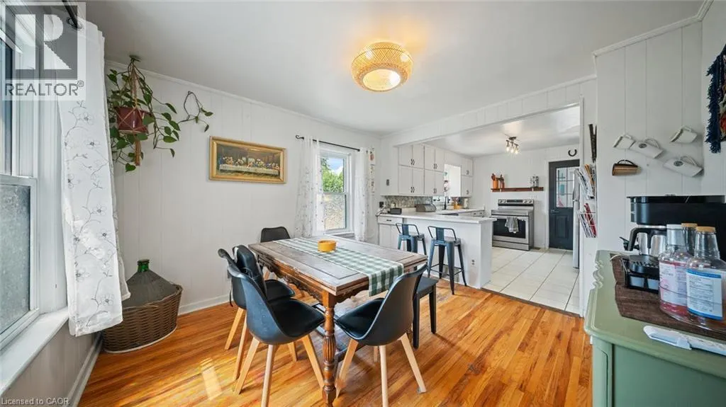 509 QUEENSWAY W