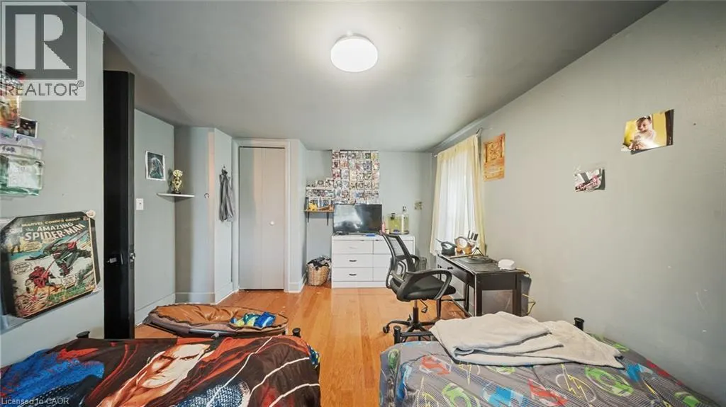 509 QUEENSWAY W