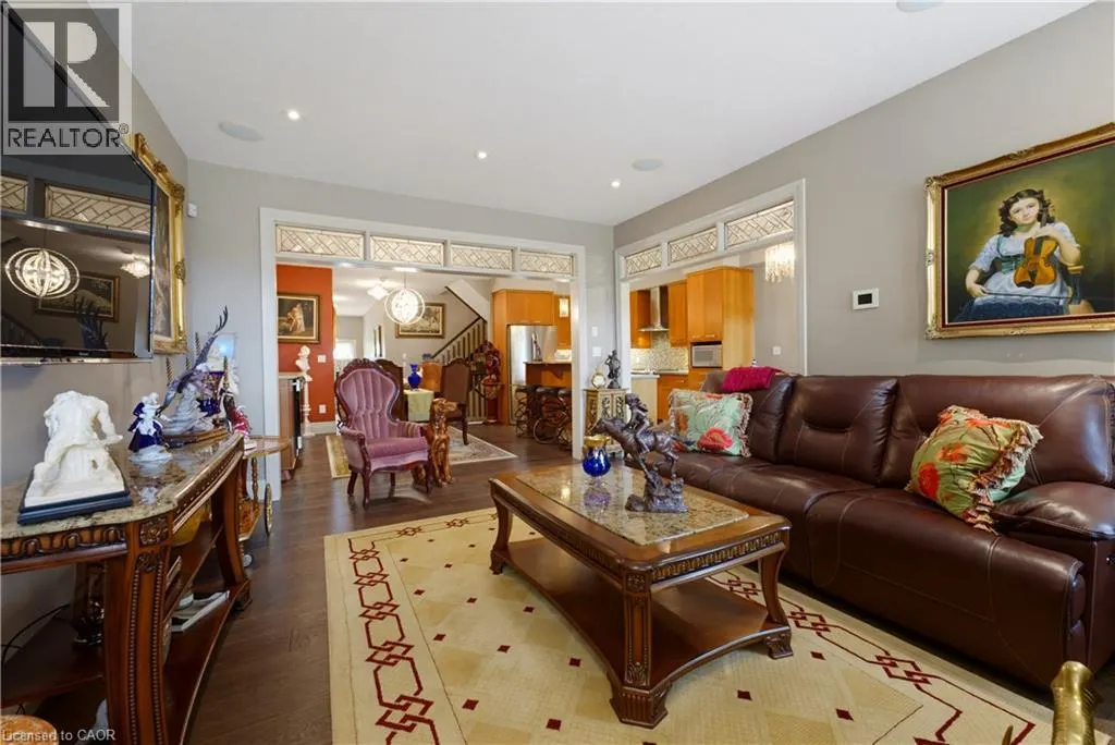 123 OAK PARK Drive