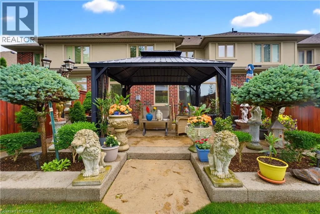 123 OAK PARK Drive