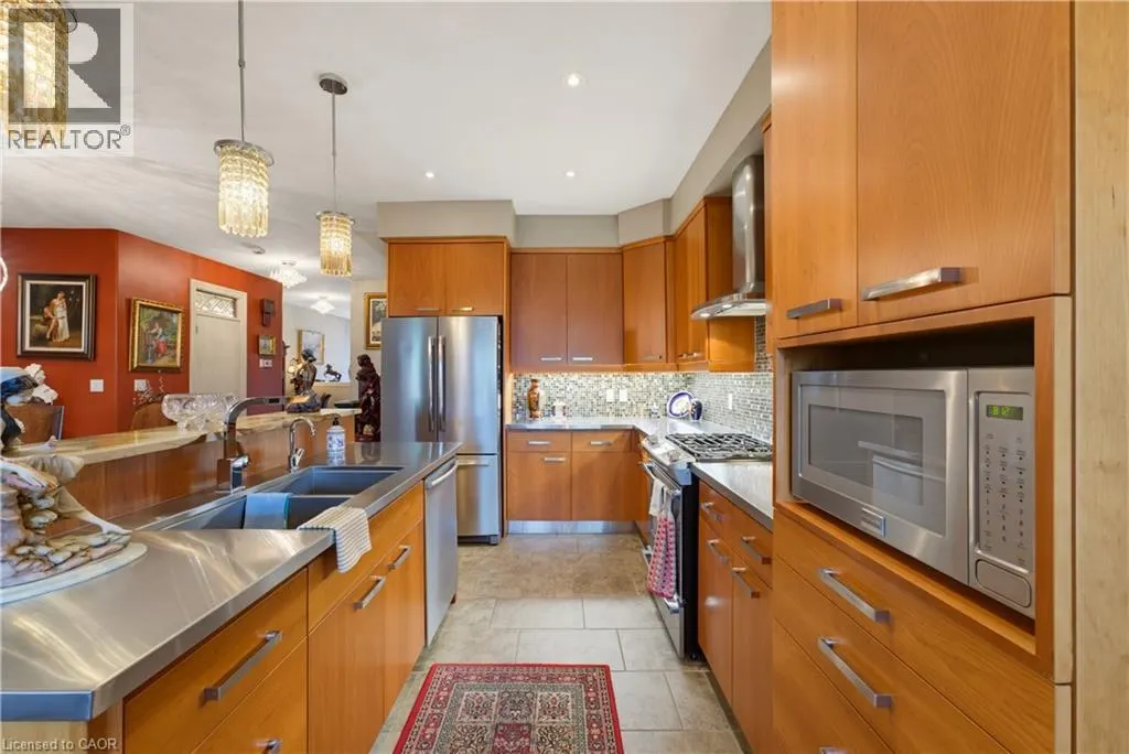123 OAK PARK Drive