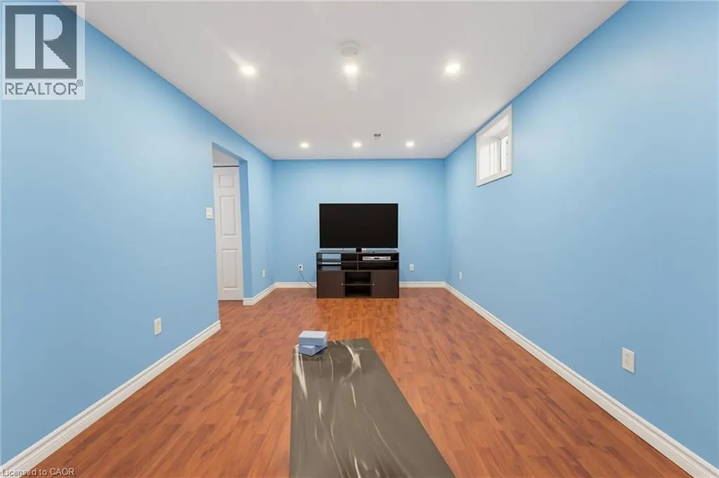 40 BRAEMAR Avenue Unit# 2 #2
