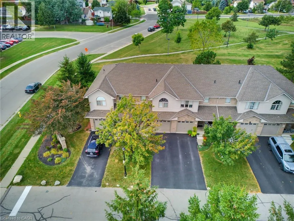 40 BRAEMAR Avenue Unit# 2 #2