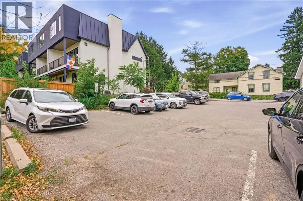 326 WILSON Street E Unit# ROOM 2 #ROOM 2