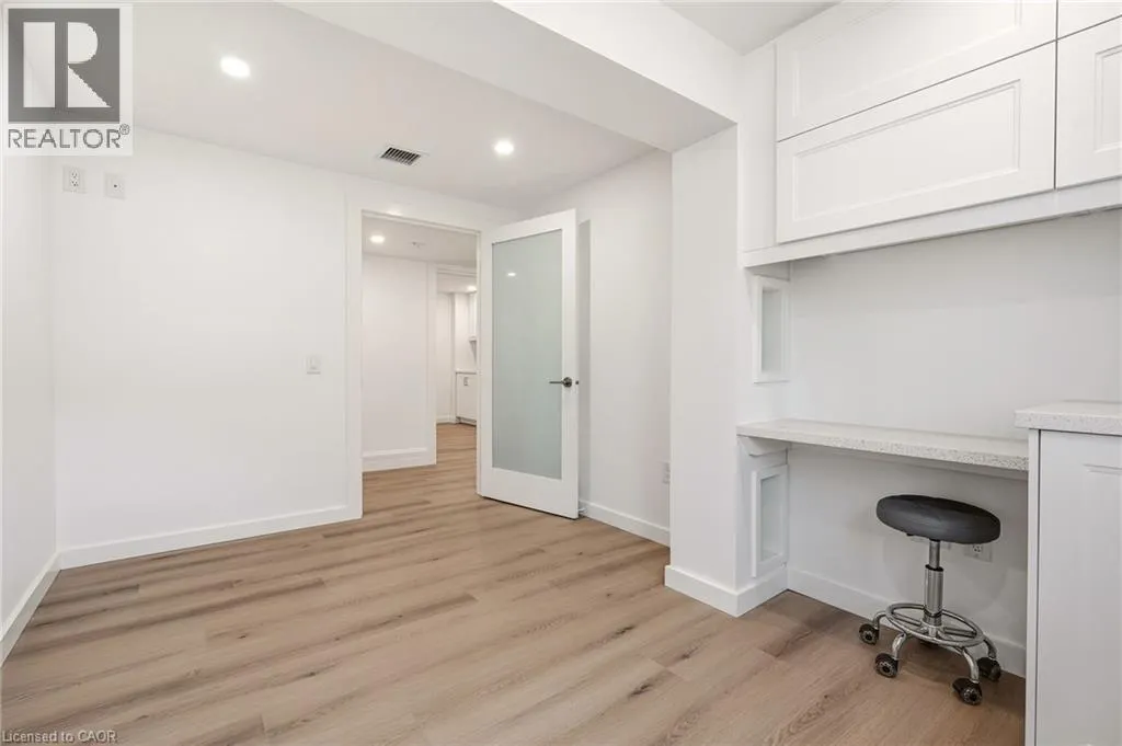 326 WILSON Street E Unit# ROOM 2 #ROOM 2