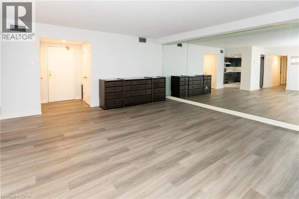 150 WILSON Street W Unit# 116 #116