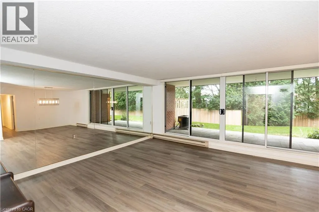 150 WILSON Street W Unit# 116 #116
