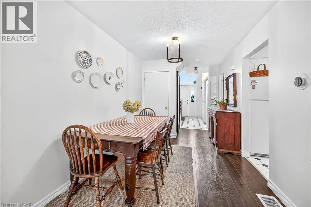 54 ARGYLE Street S Unit# 1 #1