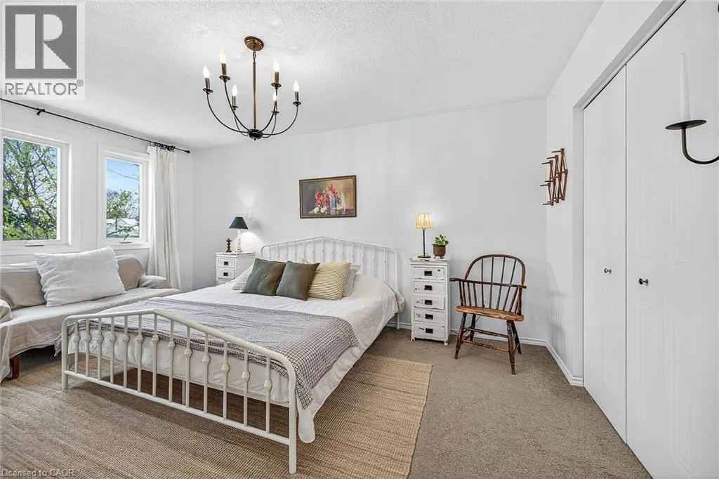 54 ARGYLE Street S Unit# 1 #1