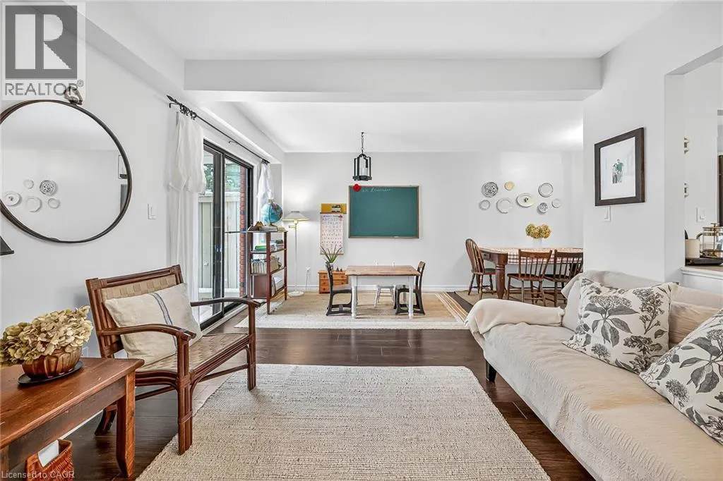 54 ARGYLE Street S Unit# 1 #1