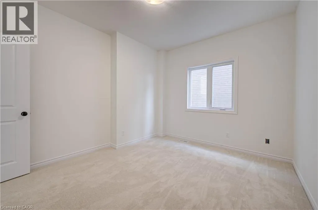 10 MUNN Crescent