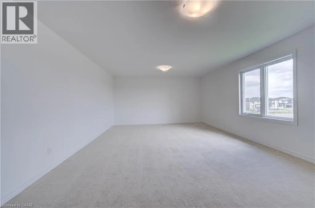 10 MUNN Crescent