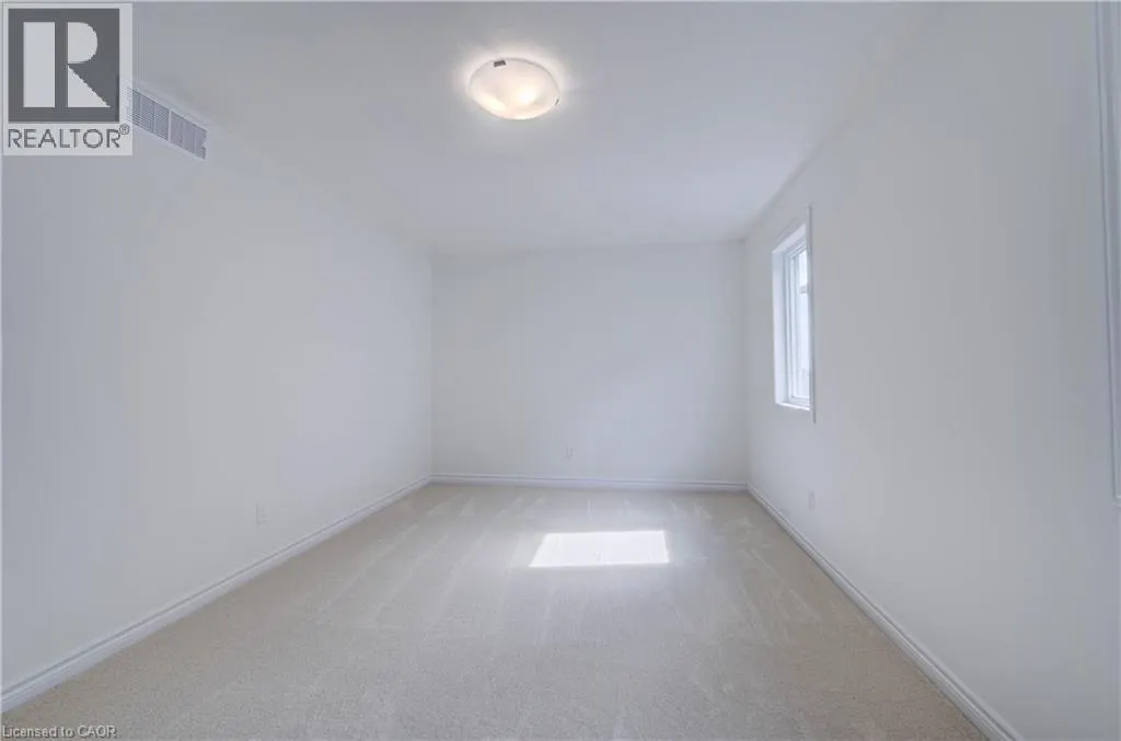 10 MUNN Crescent