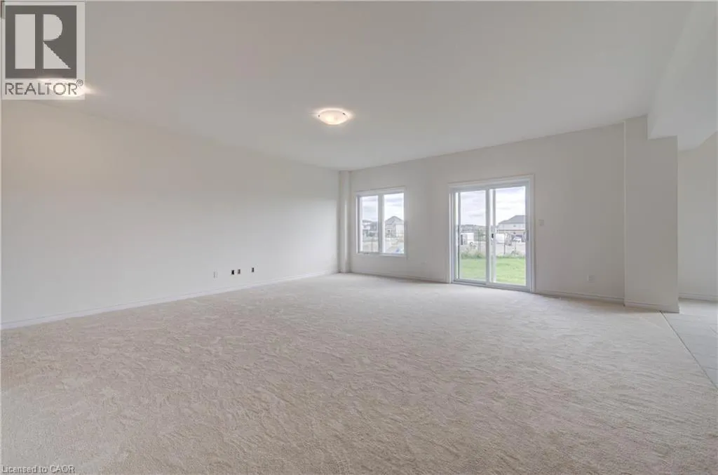 10 MUNN Crescent
