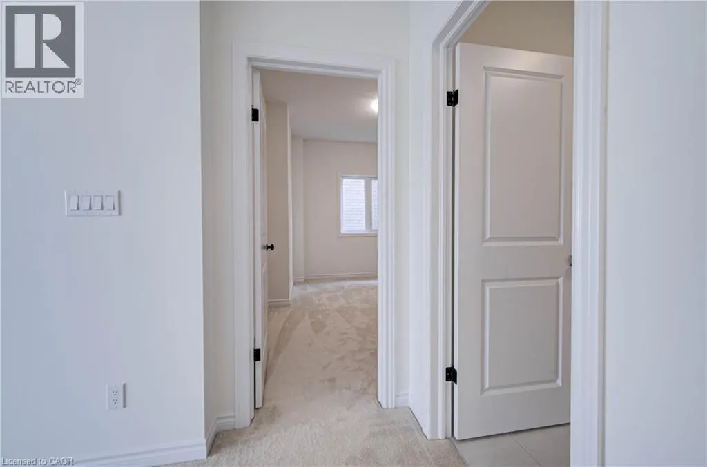 10 MUNN Crescent