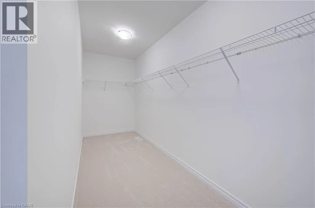 10 MUNN Crescent