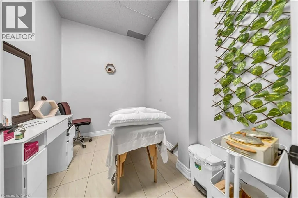 370 EASTBRIDGE Boulevard Unit# B #B