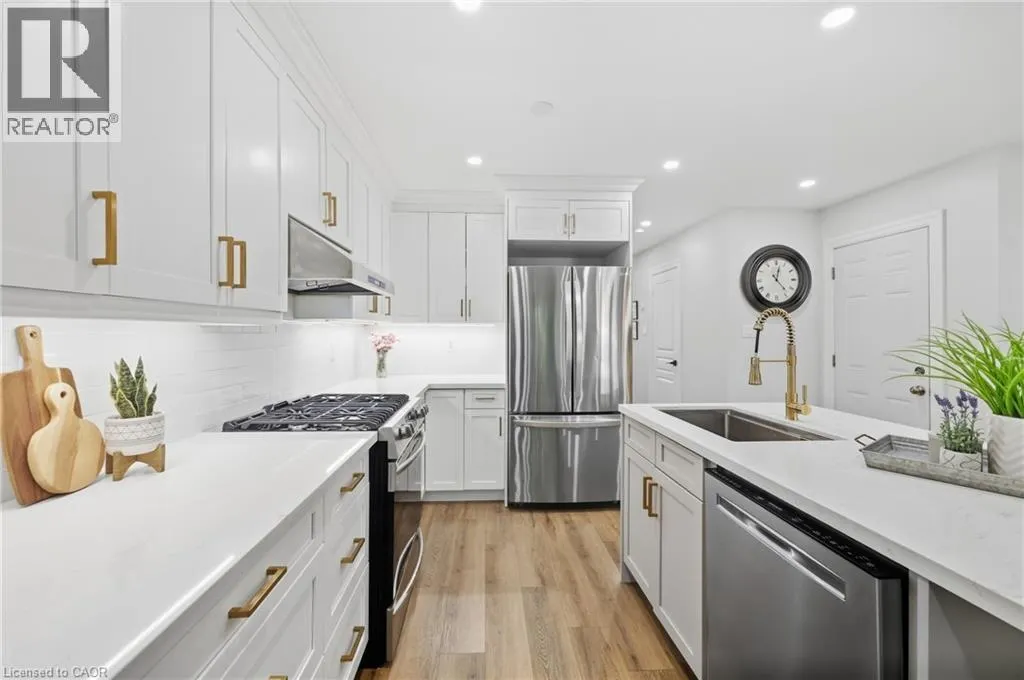 2409 POSTMASTER Drive
