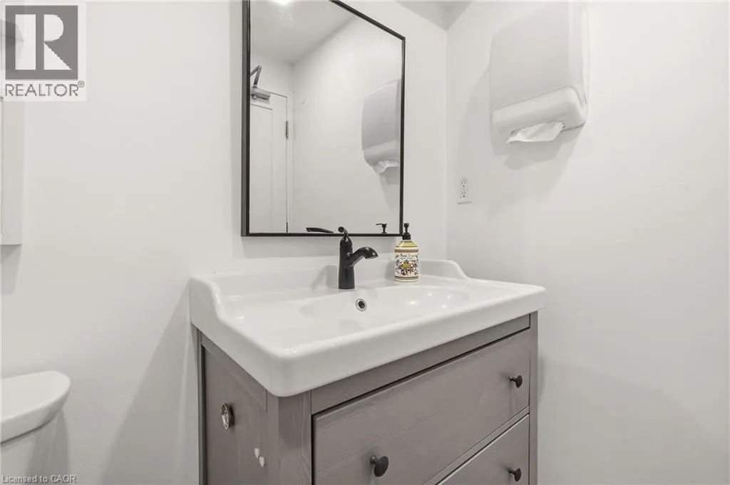 326 WILSON Street E Unit# Room 4 #Room 4