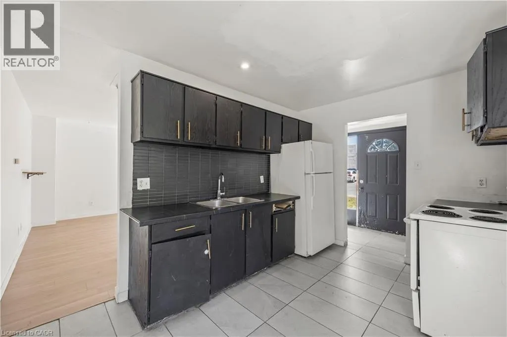 70 FIDDLERS GREEN Road Unit# 74 #74