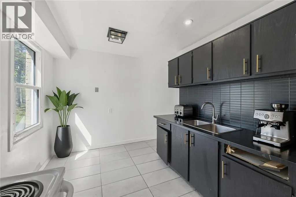 70 FIDDLERS GREEN Road Unit# 74 #74