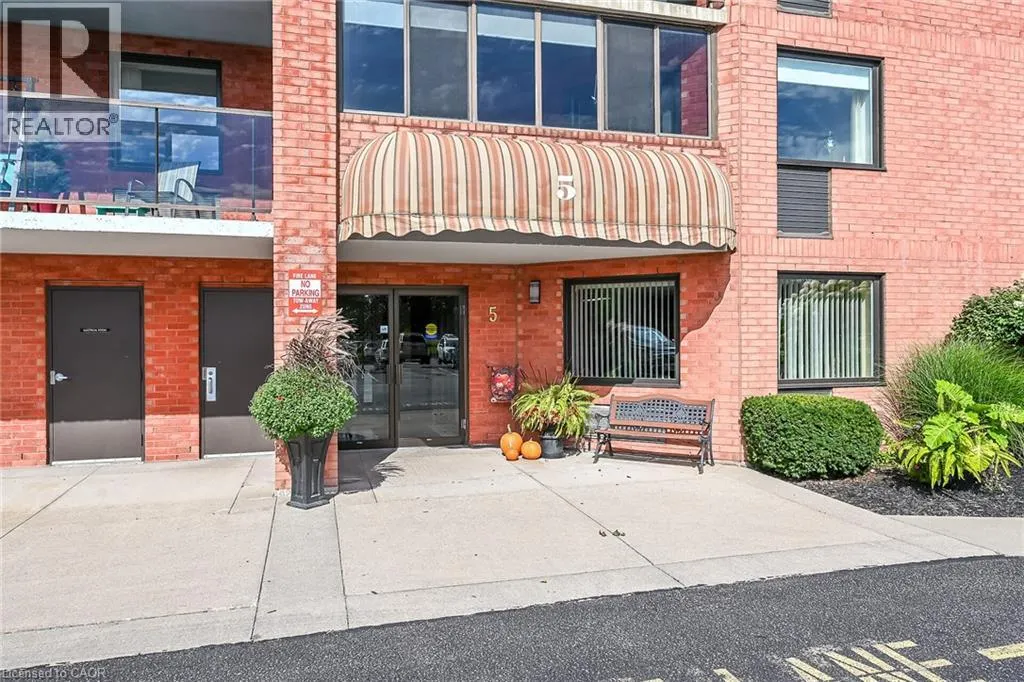 5 MILL POND Court Unit# 202 #202