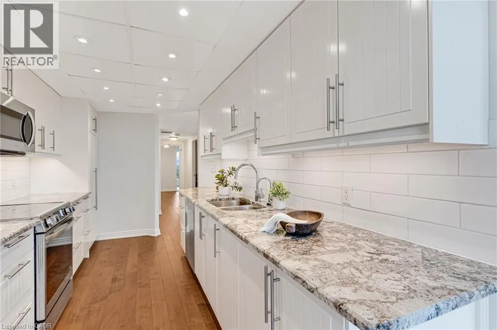 190 HESPELER Road Unit# 1804 #1804
