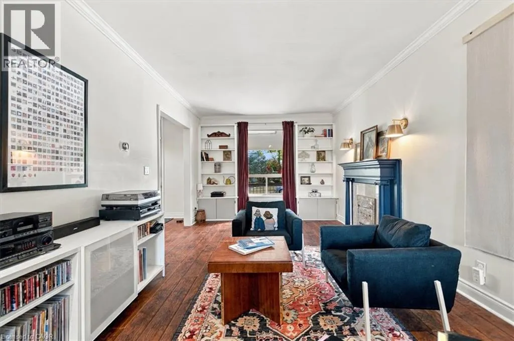 98 SANFORD Avenue S