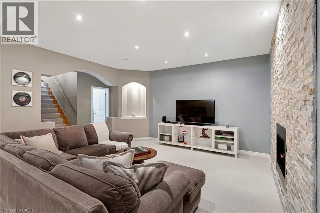 308 DEER RIDGE Drive